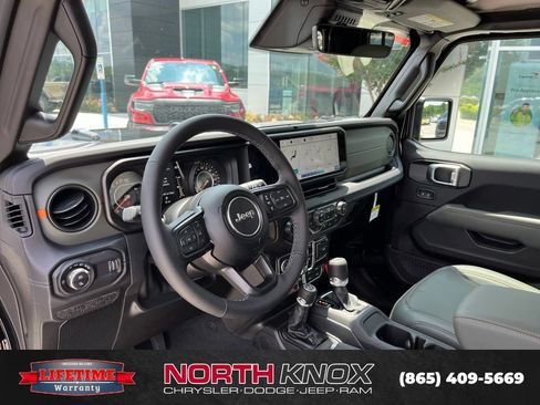 New 2026 Jeep Gladiator Mojave AWD/4WD image 4