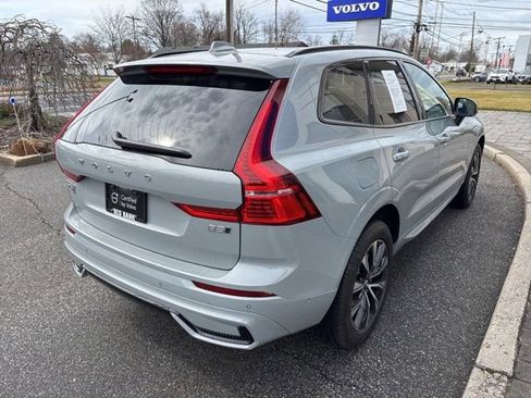 Used 2025 Volvo XC60 B5 Plus image 5