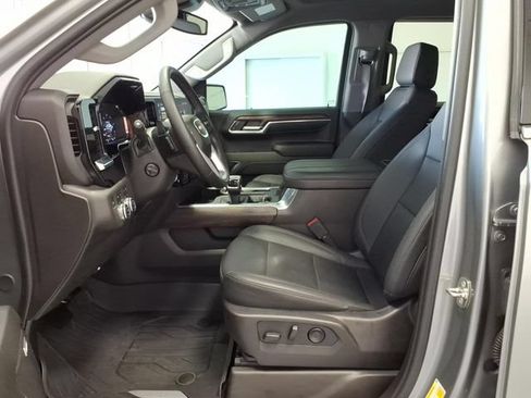 Used 2024 GMC Sierra 1500 SLT w/ SLT Premium Plus Package AWD/4WD image 13