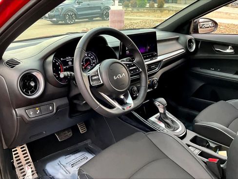 Used 2024 Kia Forte GT-Line image 16