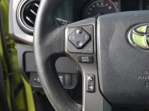 Used 2023 Toyota Tacoma TRD Off-Road w/ TRD Premium Off Road Package AWD/4WD image 16