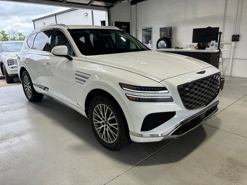 Used 2025 Genesis GV80 2.5T Standard AWD/4WD image 3
