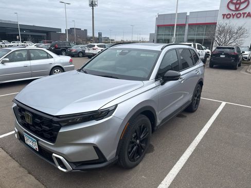 Used 2026 Honda CR-V Sport Touring image 4