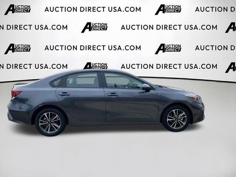 Used 2024 Kia Forte LXS FWD image 20