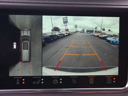 Used 2023 GMC Yukon Denali Ultimate image 27