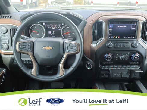 Used 2023 Chevrolet Silverado 2500 High Country w/ Safety Package II image 24