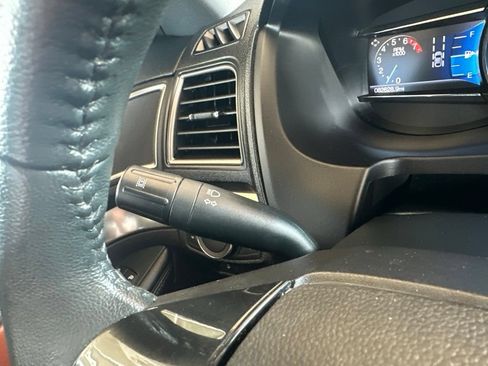 Used 2019 Ford Explorer XLT w/ Equipment Group 202A AWD/4WD image 26
