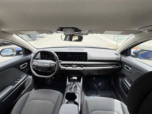 Used 2025 Kia K4 FWD image 33