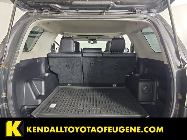 Used 2017 Toyota 4Runner TRD Off-Road Premium AWD/4WD image 31