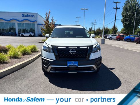 Used 2025 Nissan Pathfinder Rock Creek AWD/4WD image 6