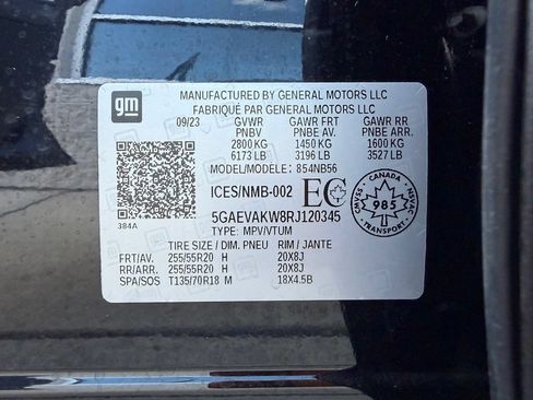 Used 2024 Buick Enclave Essence w/ Experience Buick Package AWD/4WD image 20