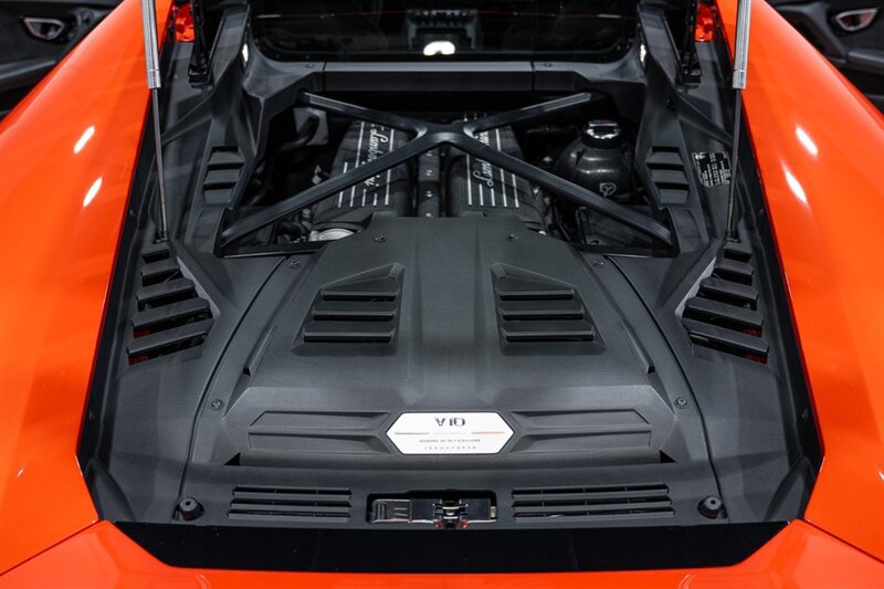 Used 2020 Lamborghini Huracan EVO AWD/4WD image 41