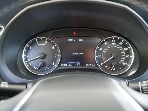 Used 2023 INFINITI QX50 Luxe AWD/4WD image 21