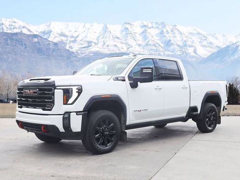 Used 2024 GMC Sierra 3500 AT4 w/ Technology Package AWD/4WD image 2