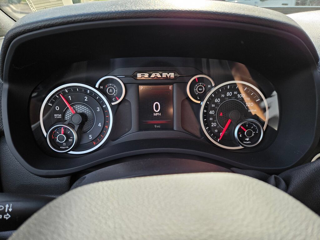 New 2026 RAM 5500 Tradesman AWD/4WD image 18