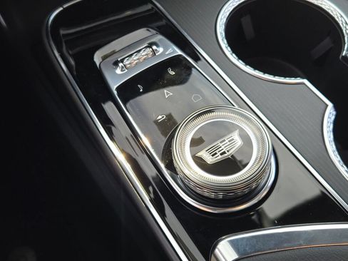 New 2026 Cadillac Lyriq Signature Sport AWD/4WD image 27