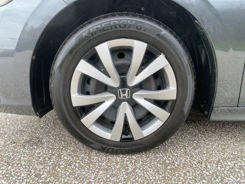 Used 2023 Honda Civic LX image 11