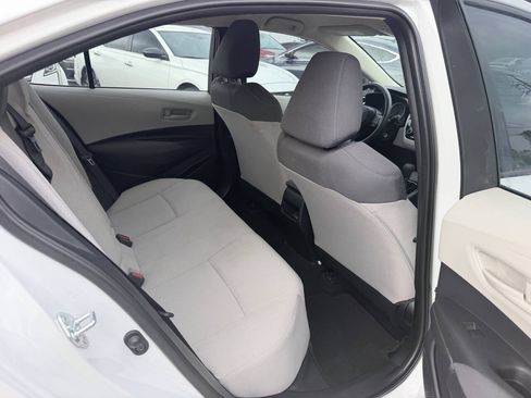 Used 2022 Toyota Corolla LE FWD image 15