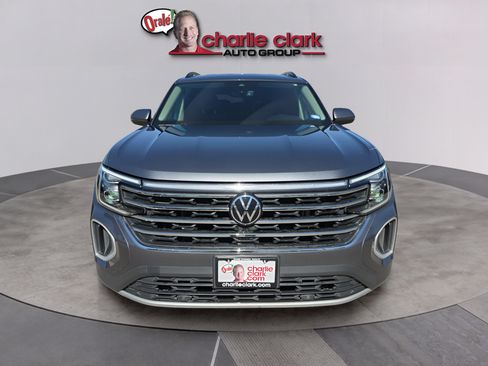 Used 2024 Volkswagen Atlas SE FWD image 9