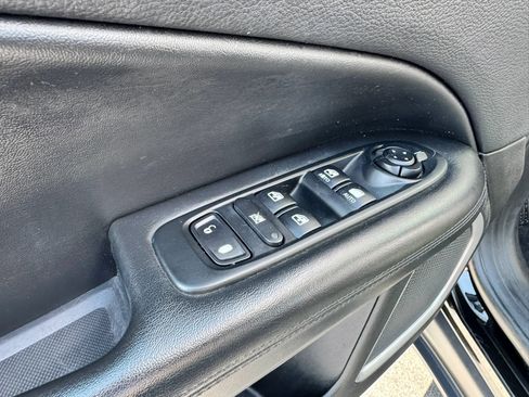 Used 2018 Jeep Compass Latitude w/ Popular Equipment Group AWD/4WD image 20