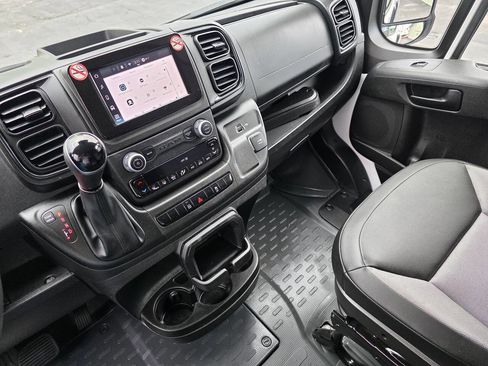 Used 2025 RAM ProMaster 3500 w/ Convenience Group image 17