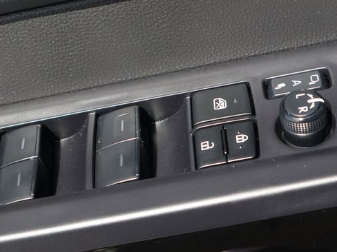 Used 2024 Toyota Tundra Limited AWD/4WD image 20