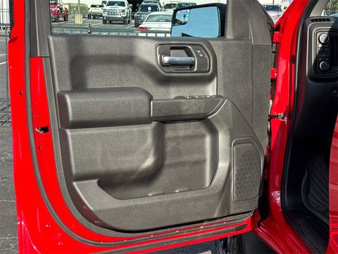 Used 2025 Chevrolet Silverado 1500 Custom Trail Boss image 11