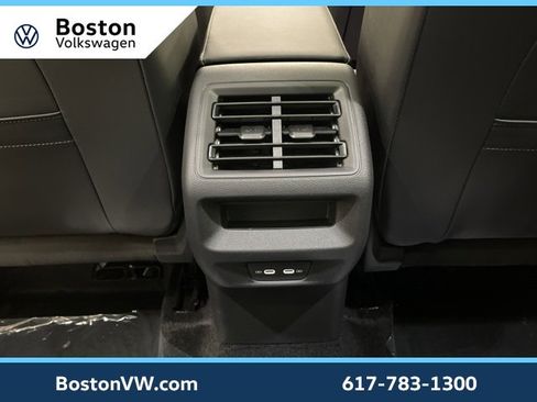 New 2026 Volkswagen Tiguan SE R-Line image 25