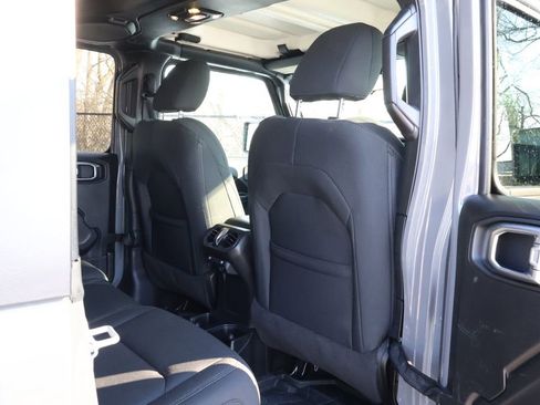 Used 2019 Jeep Wrangler Unlimited Sport S image 45