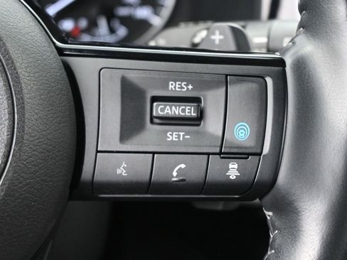 Used 2024 Nissan Pathfinder SL w/ SL Premium Package image 7