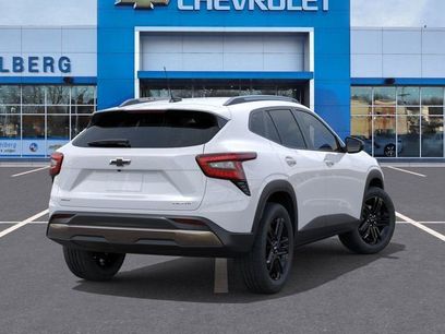 New 2026 Chevrolet Trax ACTIV w/ Sunroof Package