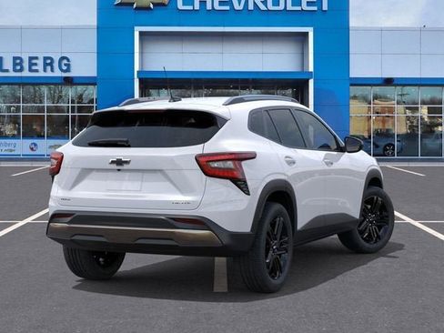 New 2026 Chevrolet Trax ACTIV w/ Sunroof Package image 4