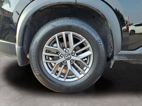 Used 2025 Nissan Rogue S FWD image 20