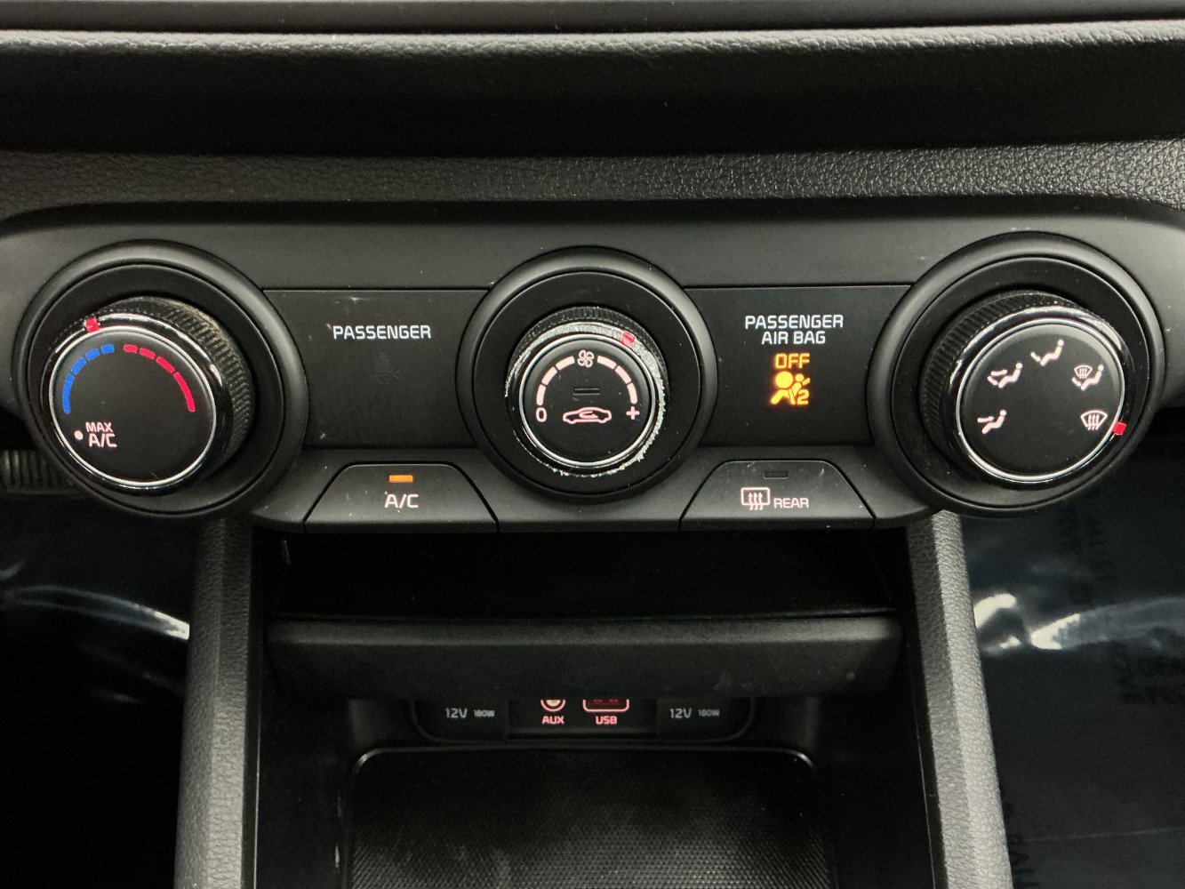 Used 2020 Kia Forte LXS FWD image 35