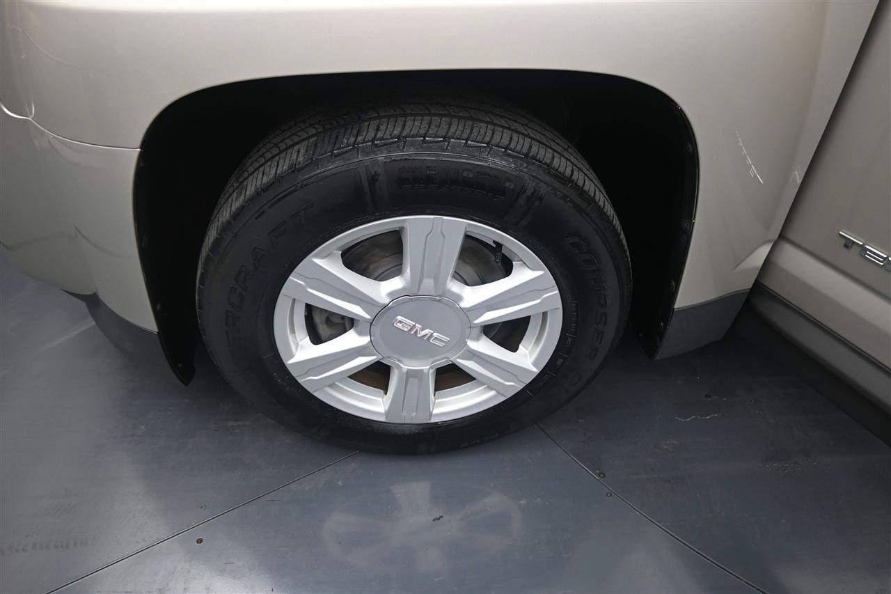 Used 2015 GMC Terrain SLT w/ Safety Package FWD image 15