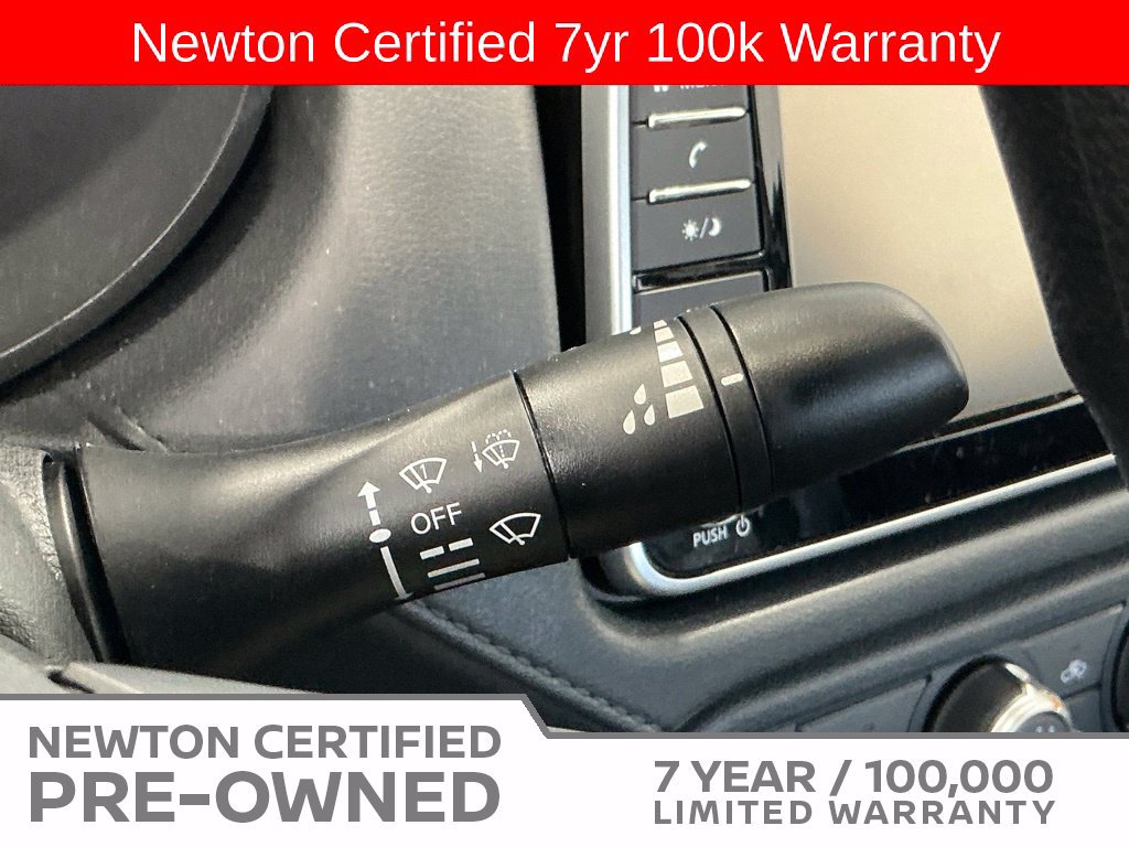 Used 2025 Nissan Versa S w/ Trunk Package FWD image 29