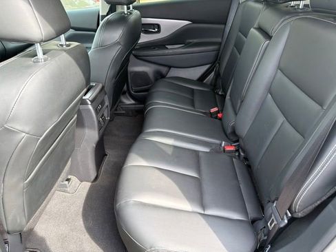 Used 2024 Nissan Murano SV w/ SV Midnight Edition Package FWD image 11
