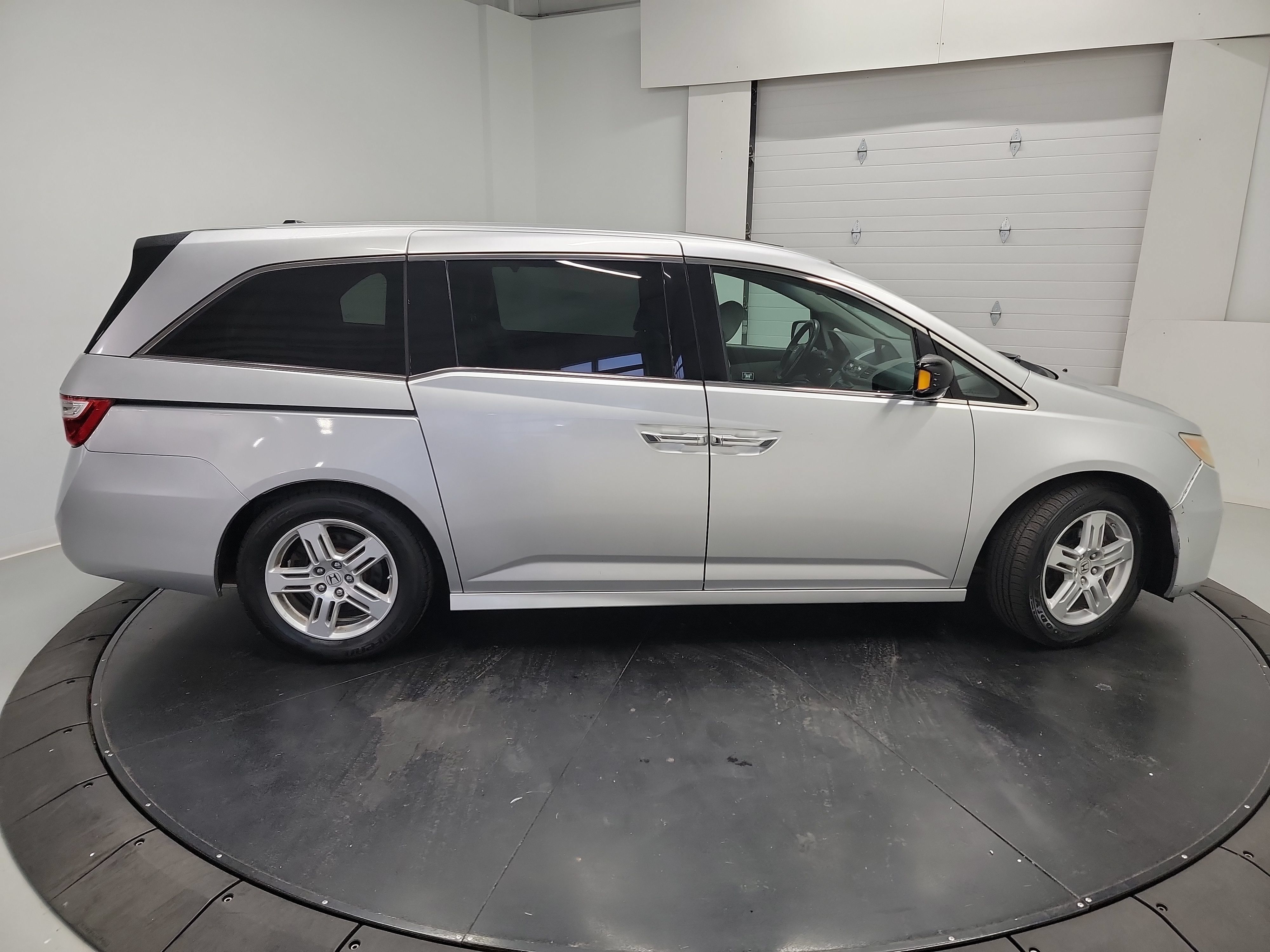 Used 2012 Honda Odyssey Touring image 11
