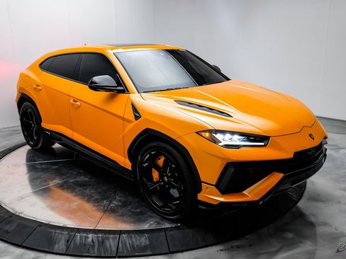 Used 2024 Lamborghini Urus S image 23