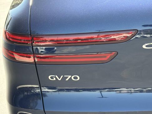 Used 2023 Genesis GV70 2.5T w/ Sport Prestige Package AWD/4WD image 27