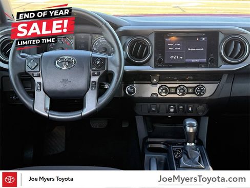 Used 2018 Toyota Tacoma TRD Off-Road image 10