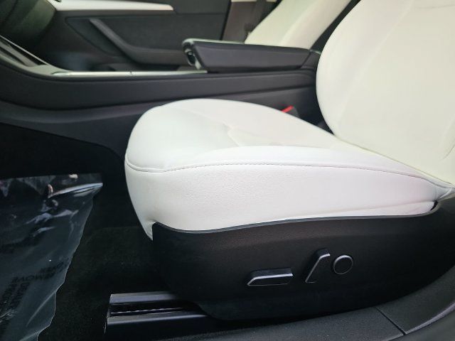 Used 2023 Tesla Model 3 Standard Range RWD image 25