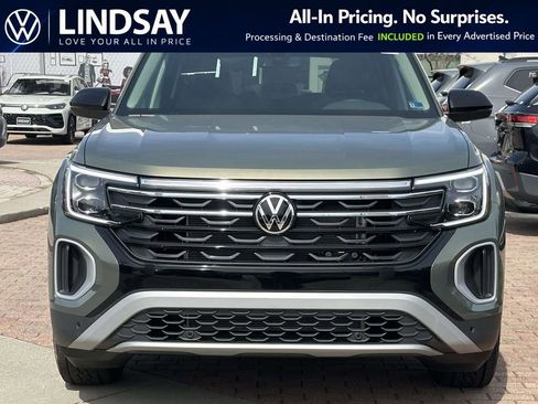 New 2026 Volkswagen Atlas Peak Edition AWD/4WD image 3