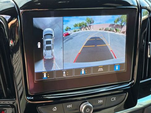 Used 2023 Chevrolet Traverse LT image 31