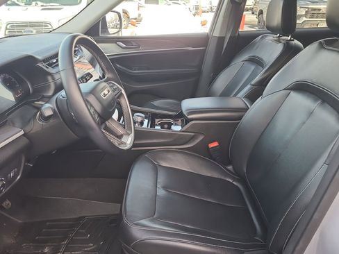 Used 2021 Jeep Grand Cherokee L Limited image 21