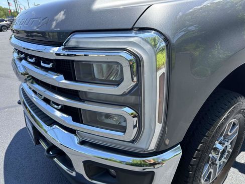 Certified 2026 Ford F250 Lariat AWD/4WD image 9