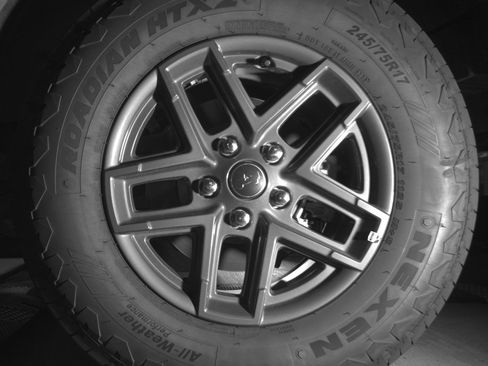 Used 2025 Jeep Wrangler Sport S image 14