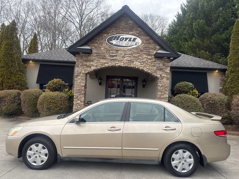 Used 2004 Honda Accord LX image 1