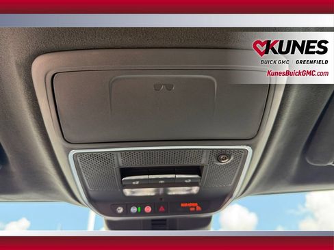 New 2027 GMC Acadia Denali Ultimate w/ LPO, Floor Liner Package AWD/4WD image 30
