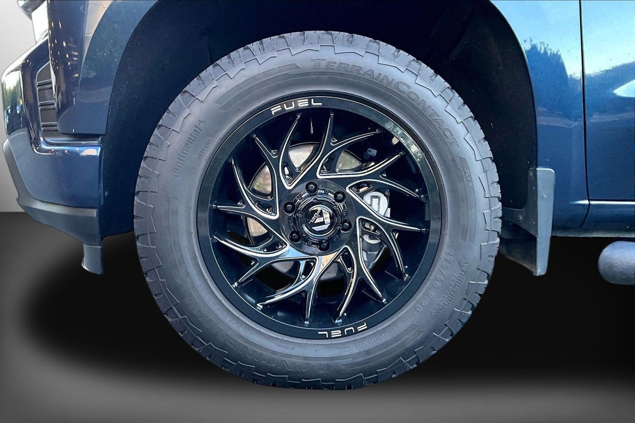 Used 2022 Chevrolet Silverado 1500 RST w/ Z71 Off-Road Package AWD/4WD image 32